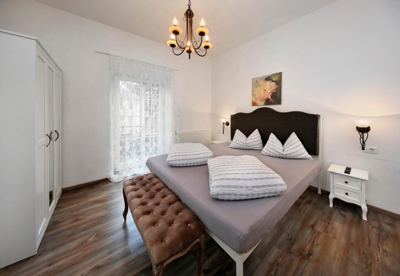 Garni Villa Tyrol - Adults Only Merano Bagian luar foto