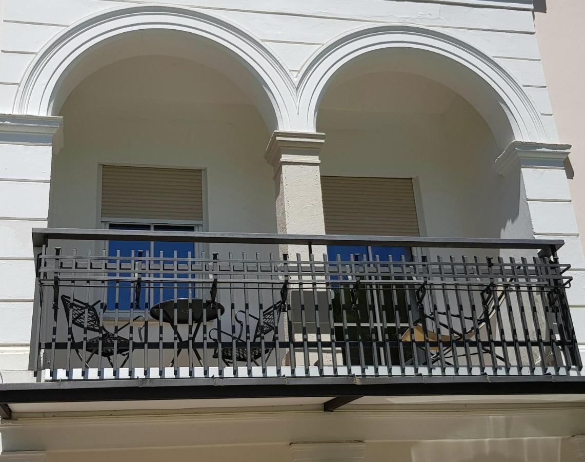 Garni Villa Tyrol - Adults Only Merano Bagian luar foto